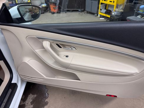 Used 2015 Volkswagen Eos Komfort image 18