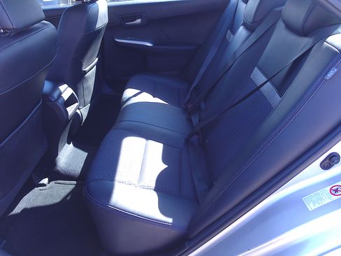 Used 2012 Toyota Camry SE image 8