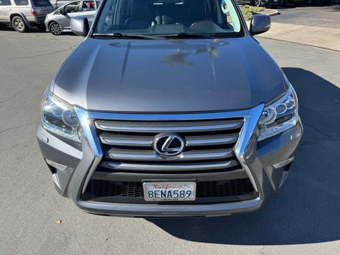 Used 2018 Lexus GX 460 image 14