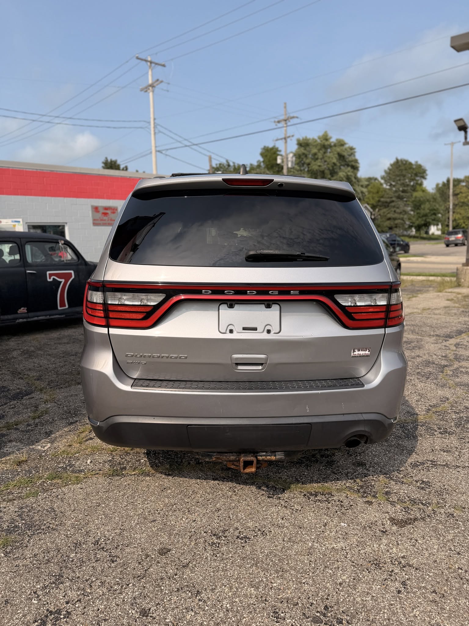Used 2017 Dodge Durango AWD SXT image 4