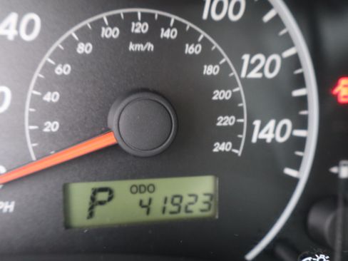 Used 2012 Toyota Corolla LE image 21