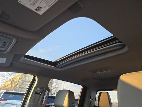 New 2026 GMC Sierra 1500 Elevation image 23