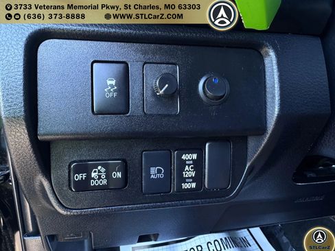 Used 2020 Toyota Tacoma TRD Sport image 16