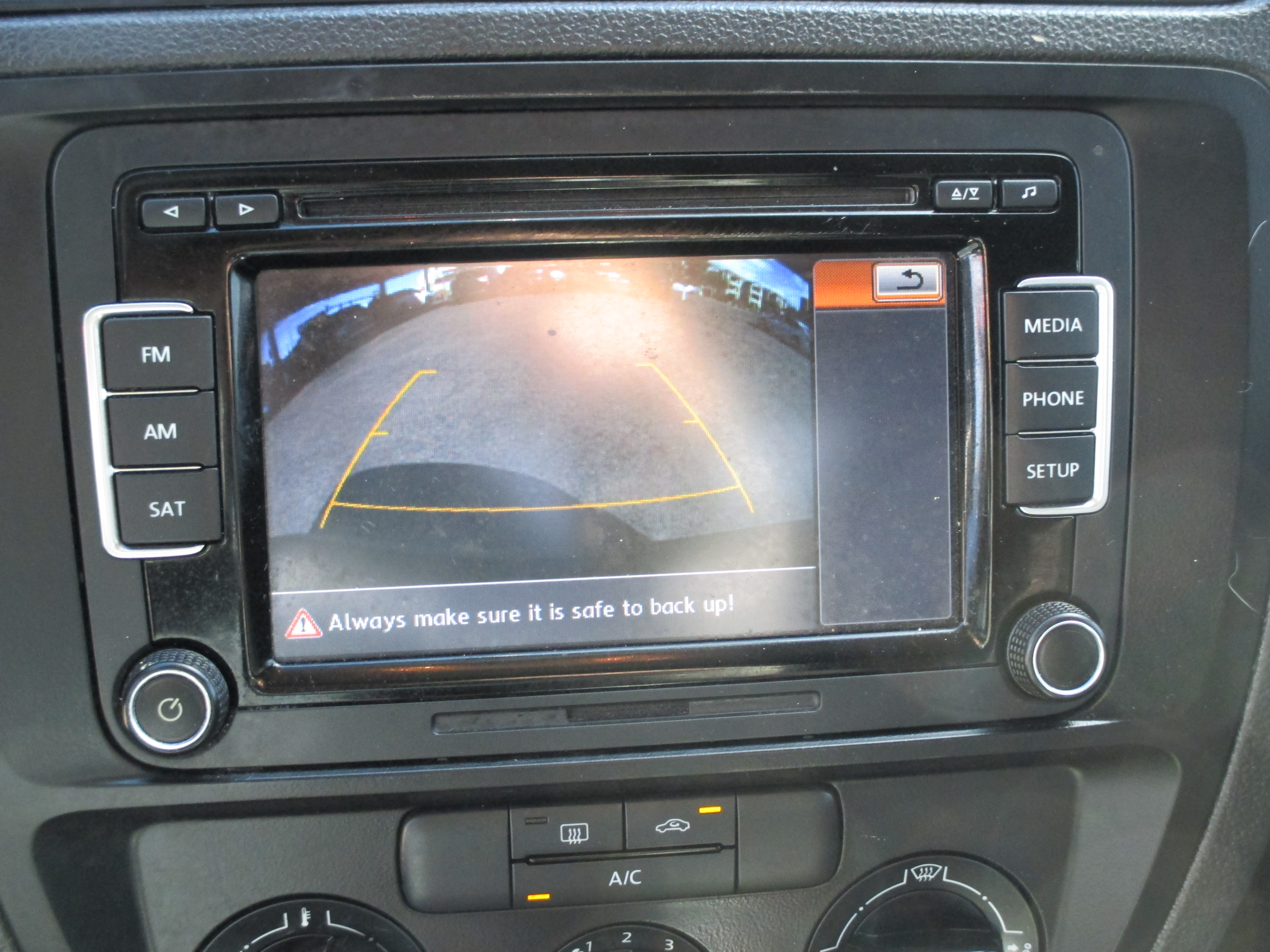 Used 2015 Volkswagen Jetta SE Sedan 4D FWD image 5