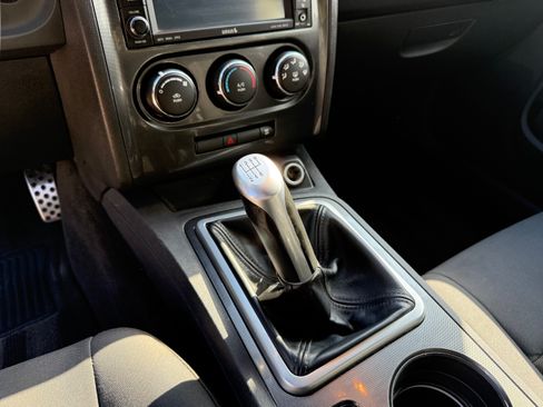 Used 2010 Dodge Challenger R/T image 2