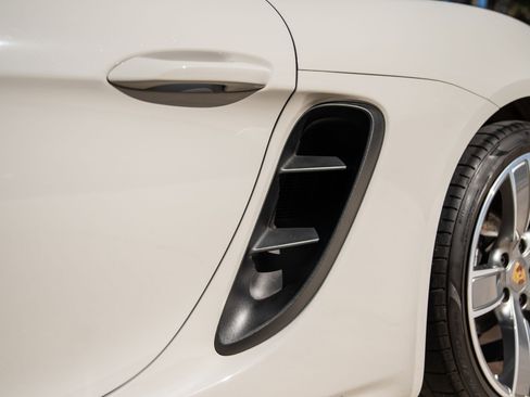 Used 2023 Porsche 718 Cayman image 23