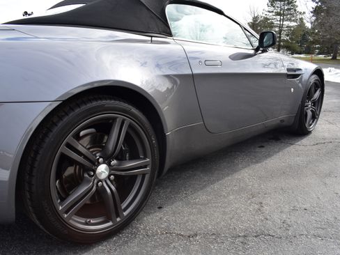 Used 2009 Aston Martin V8 Vantage image 34