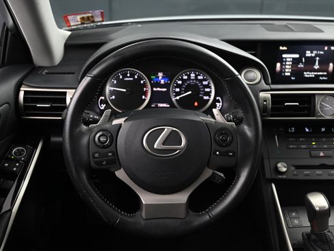 Used 2016 Lexus IS 300 image 22