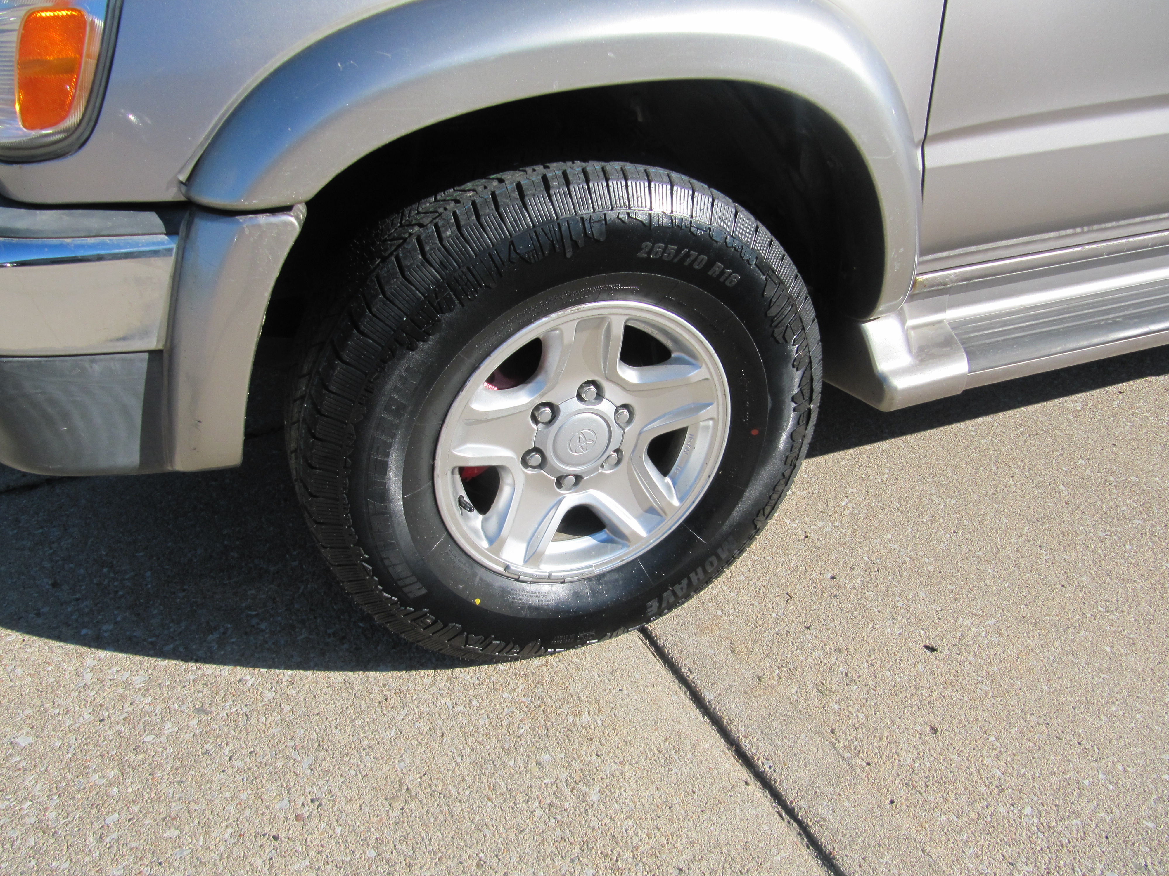 Used 2002 Toyota 4Runner 4WD SR5 image 3