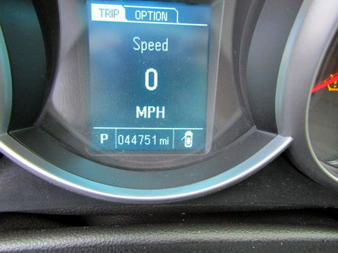 Used 2014 Chevrolet Cruze LT image 17