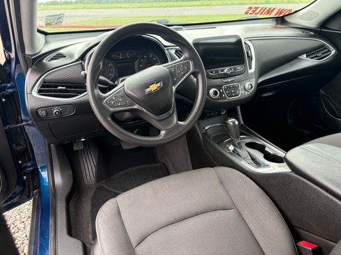 Used 2019 Chevrolet Malibu LT FWD image 8
