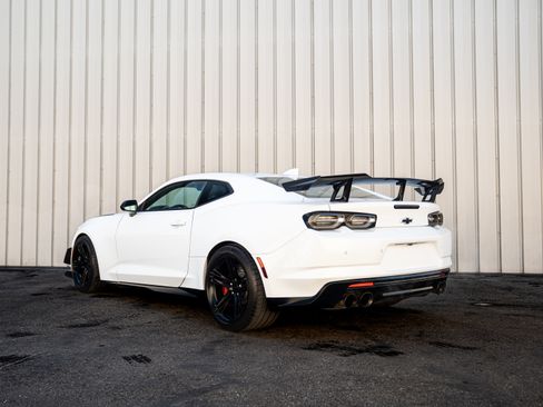 Used 2020 Chevrolet Camaro ZL1 image 12