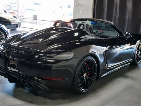 Used 2022 Porsche 718 Boxster Spyder RWD image 7