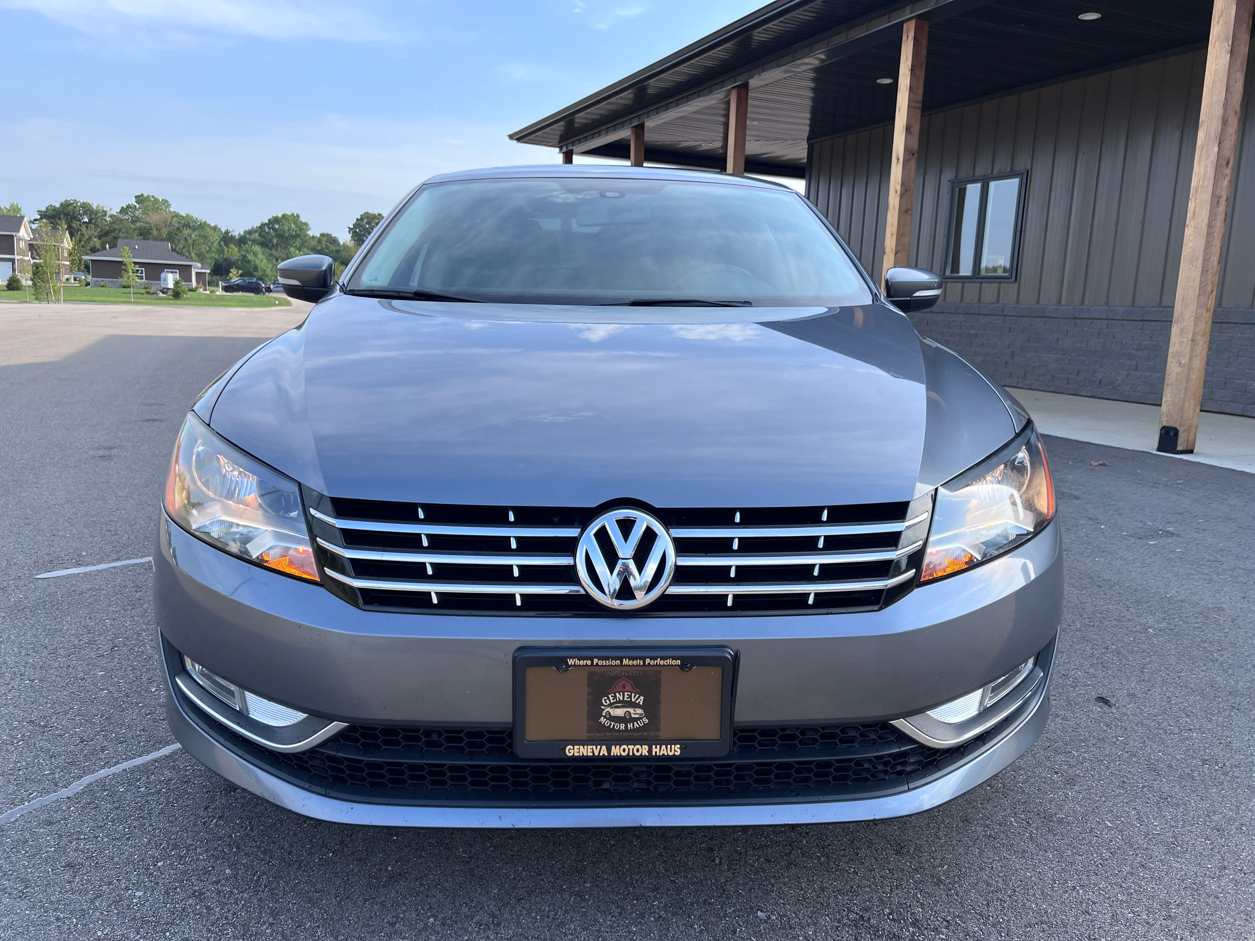 Used 2015 Volkswagen Passat TDI SE FWD image 12