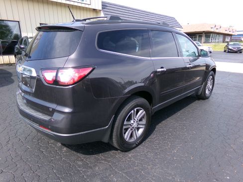 Used 2017 Chevrolet Traverse AWD LT w/ 1LT image 5