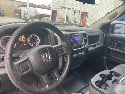 Used 2017 RAM 1500 ST image 13