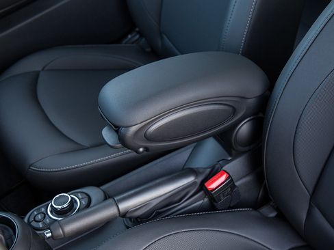 Used 2023 MINI Cooper image 17