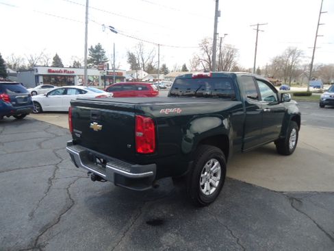 Used 2015 Chevrolet Colorado LT image 8
