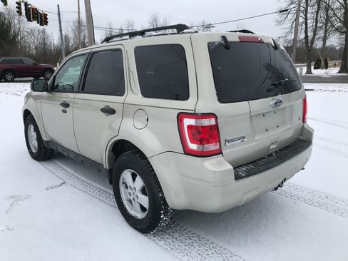 Used 2012 Ford Escape XLT image 3