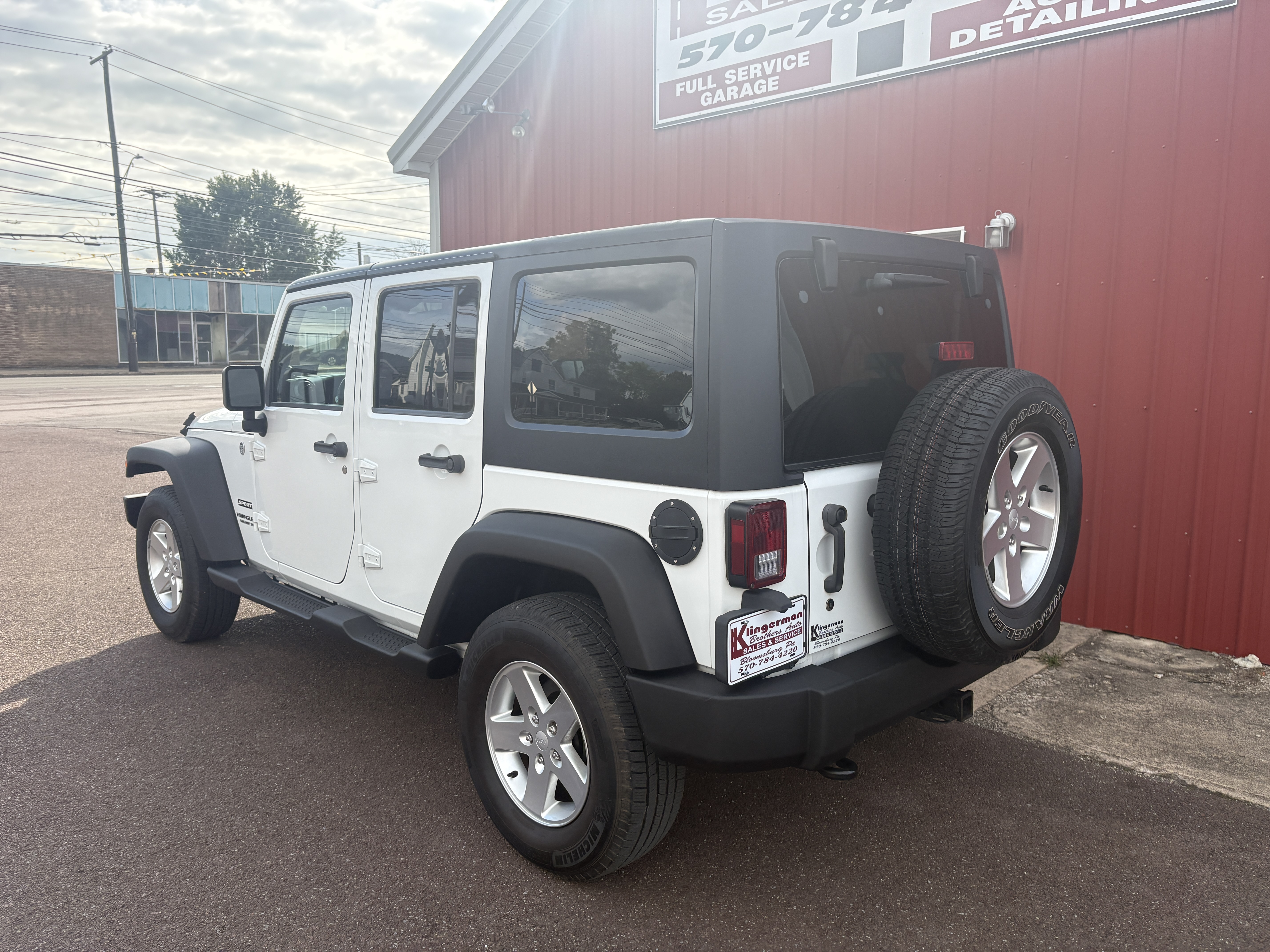 Used 2014 Jeep Wrangler 4WD Unlimited Sport image 4