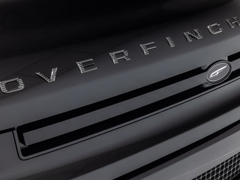 Used 2025 Land Rover Defender 110 X-Dynamic SE image 9