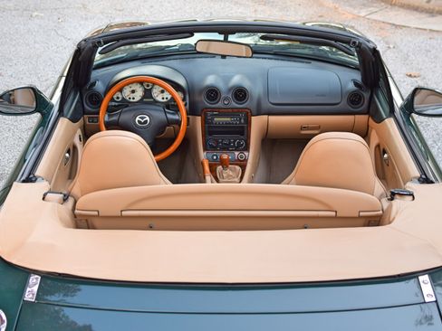 Used 2001 MAZDA MX-5 Miata Special Edition image 25