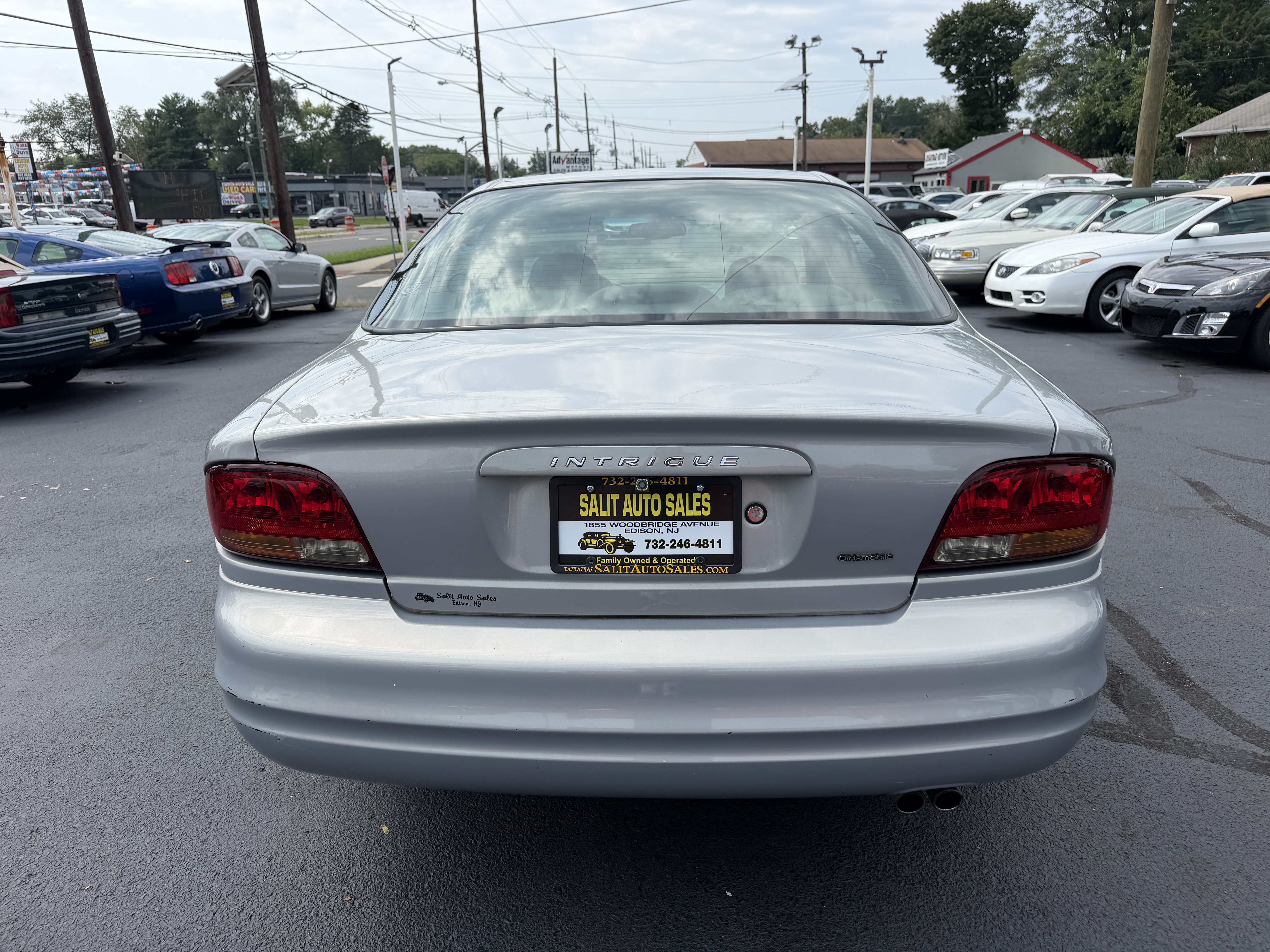 Used 2000 Oldsmobile Intrigue GL FWD image 25