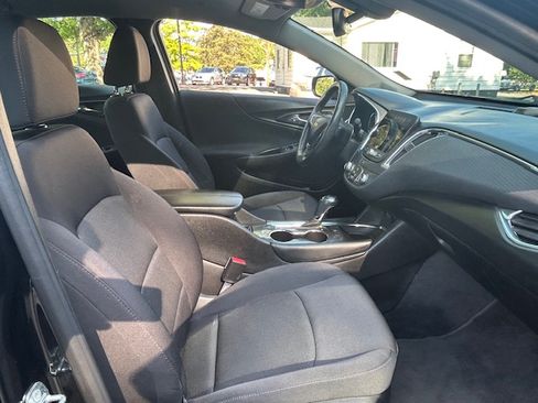 Used 2016 Chevrolet Malibu LT FWD image 27