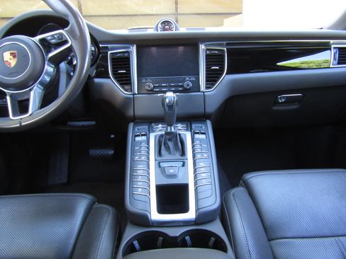 Used 2018 Porsche Macan Sport Edition AWD/4WD image 15