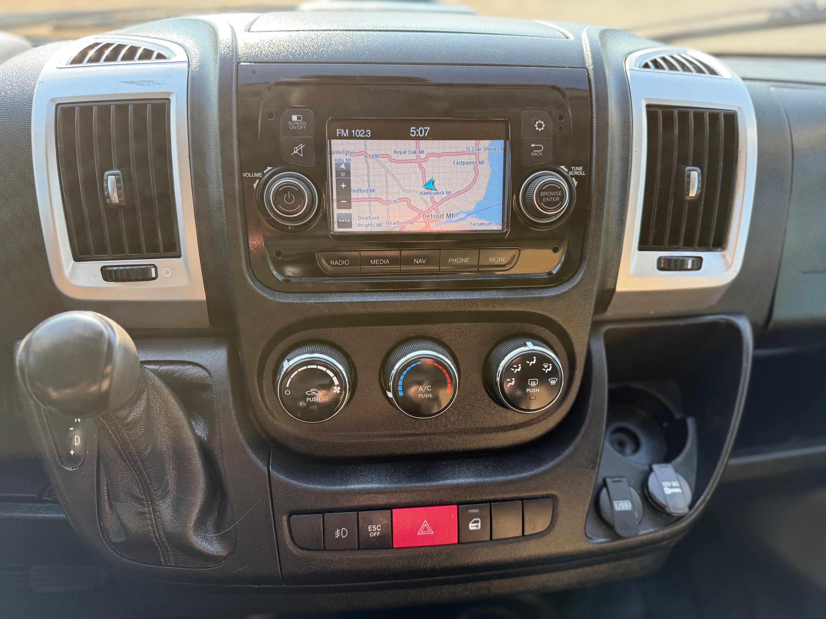 Used 2019 RAM ProMaster 1500 FWD image 13