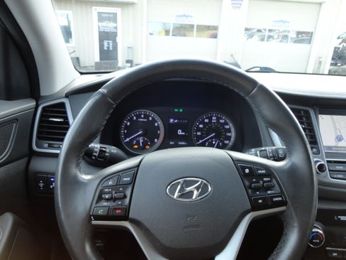 Used 2018 Hyundai Tucson image 11