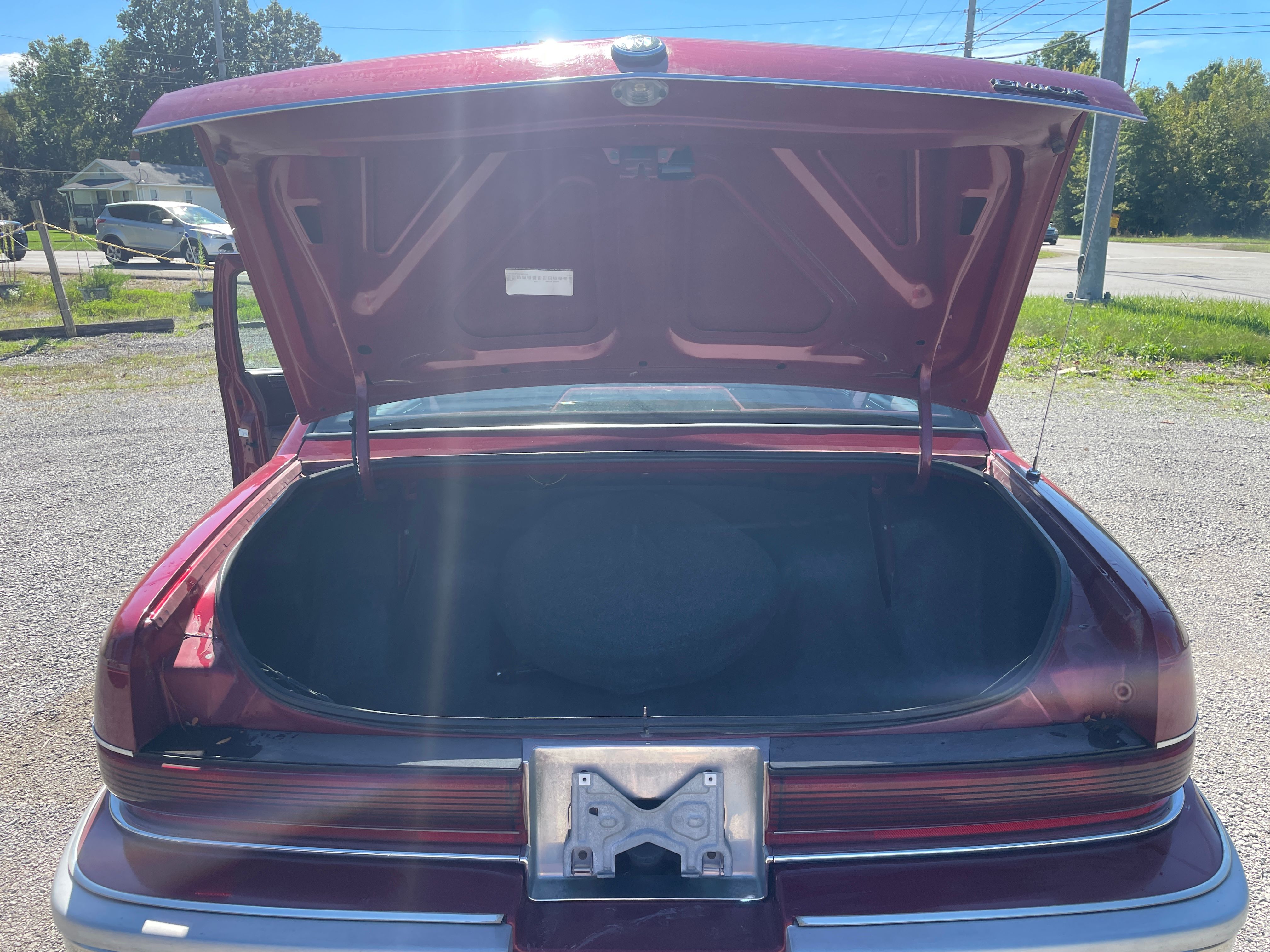 Used 1994 Buick Roadmaster Sedan RWD image 13