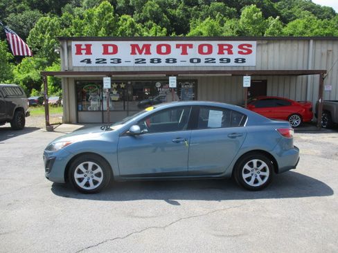 Used 2011 MAZDA MAZDA3 i Sport Sedan FWD image 1