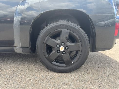 Used 2011 Chevrolet HHR LT image 14