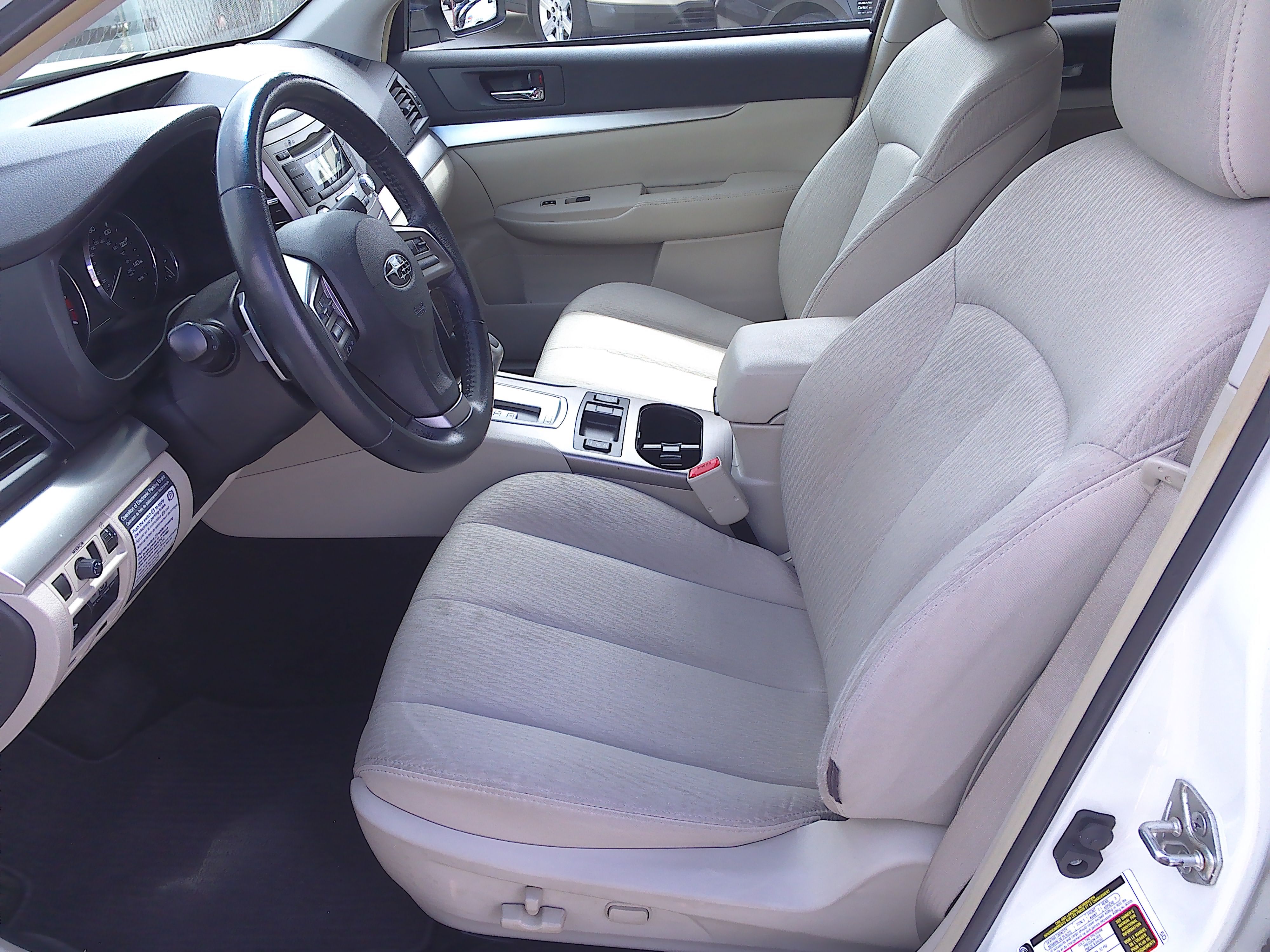 Used 2012 Subaru Outback 2.5i Premium AWD/4WD image 7