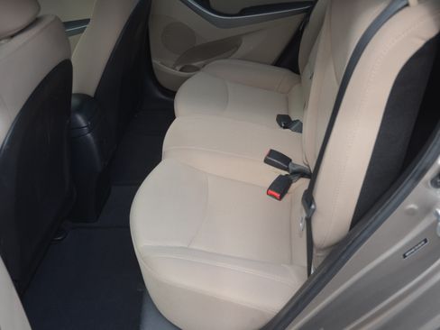 Used 2016 Hyundai Elantra Value Edition image 8