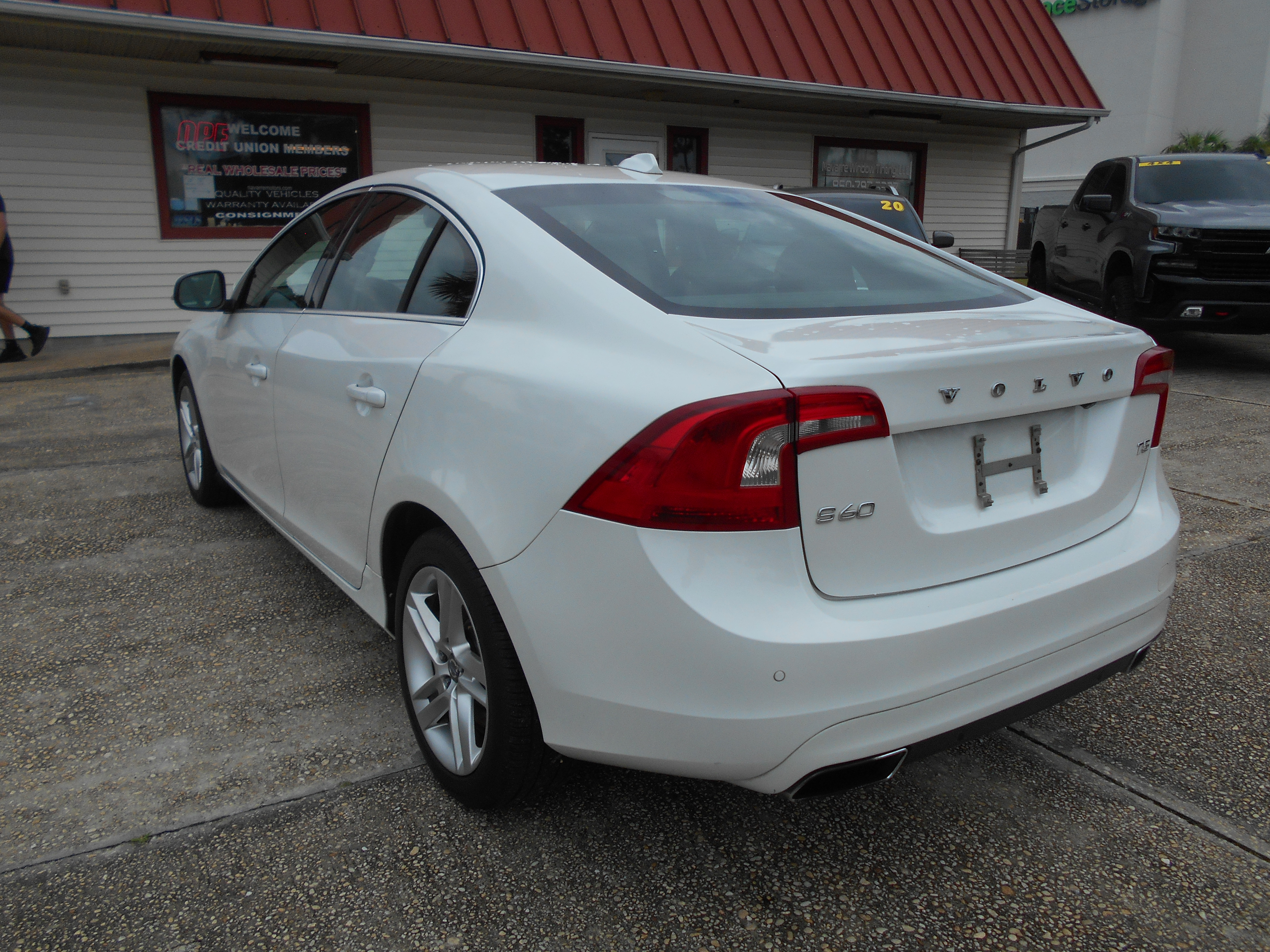 Used 2015 Volvo S60 T5 Platinum FWD image 6
