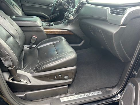 Used 2019 Chevrolet Suburban LT image 10