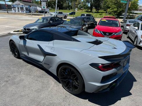 Used 2024 Chevrolet Corvette Z06 image 7