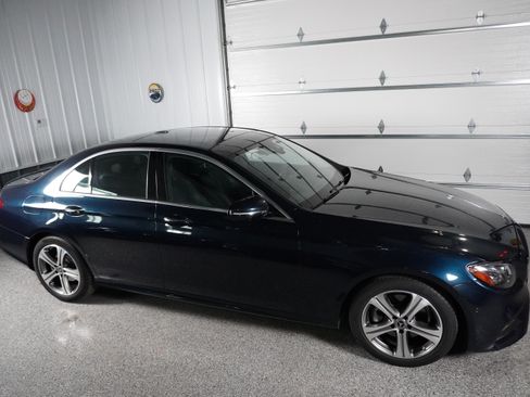 Used 2018 Mercedes-Benz E 300 image 17