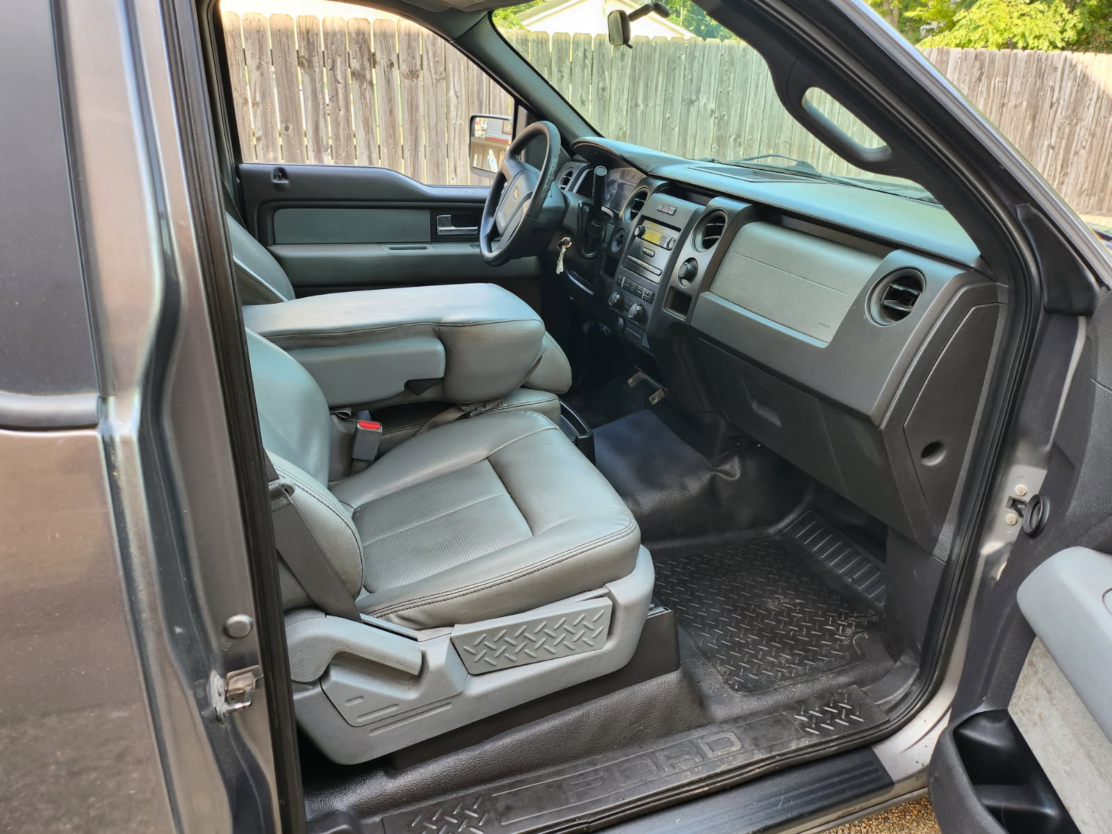 Used 2013 Ford F150 4x4 Regular Cab image 9