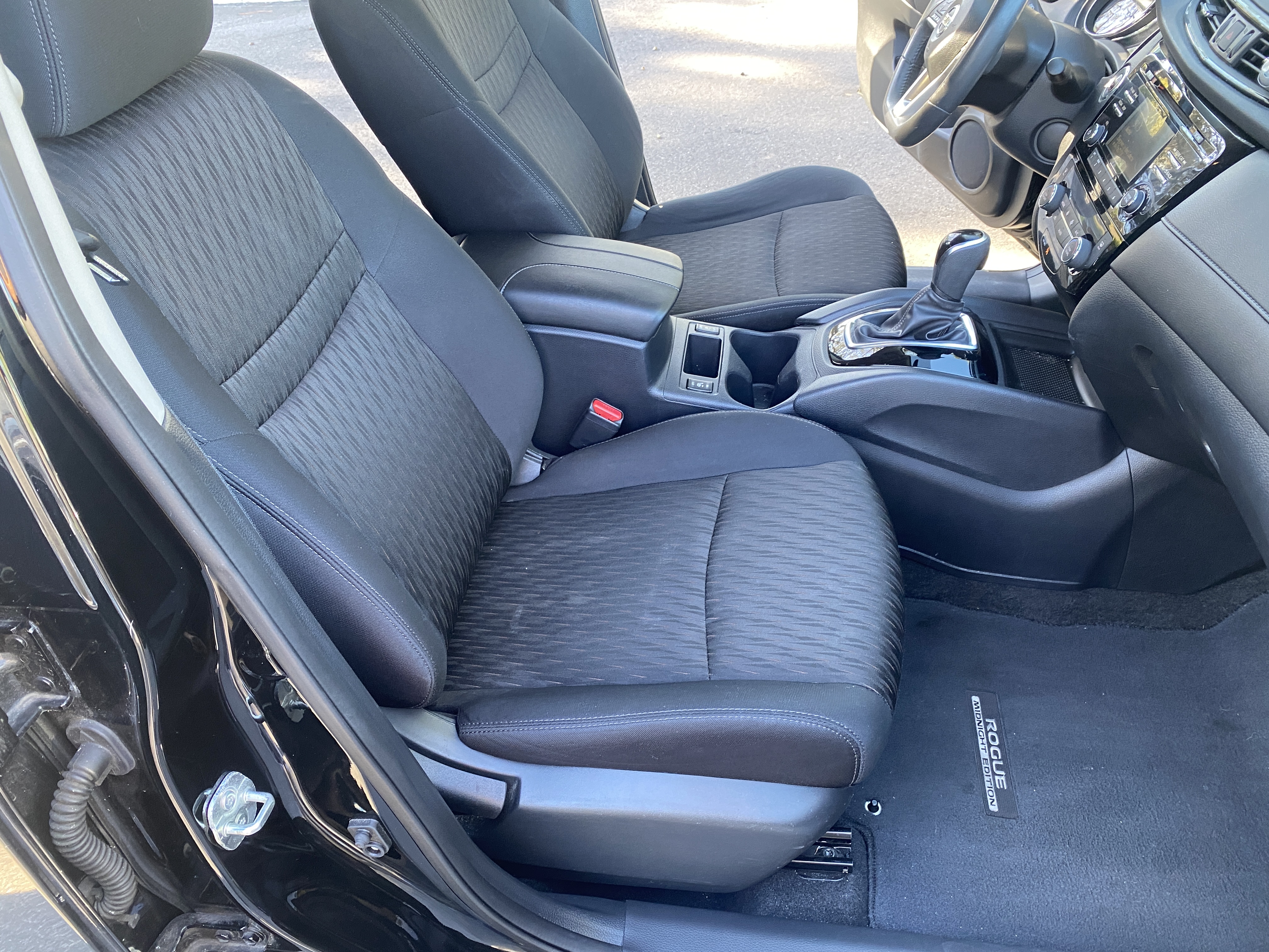 Used 2017 Nissan Rogue FWD image 16