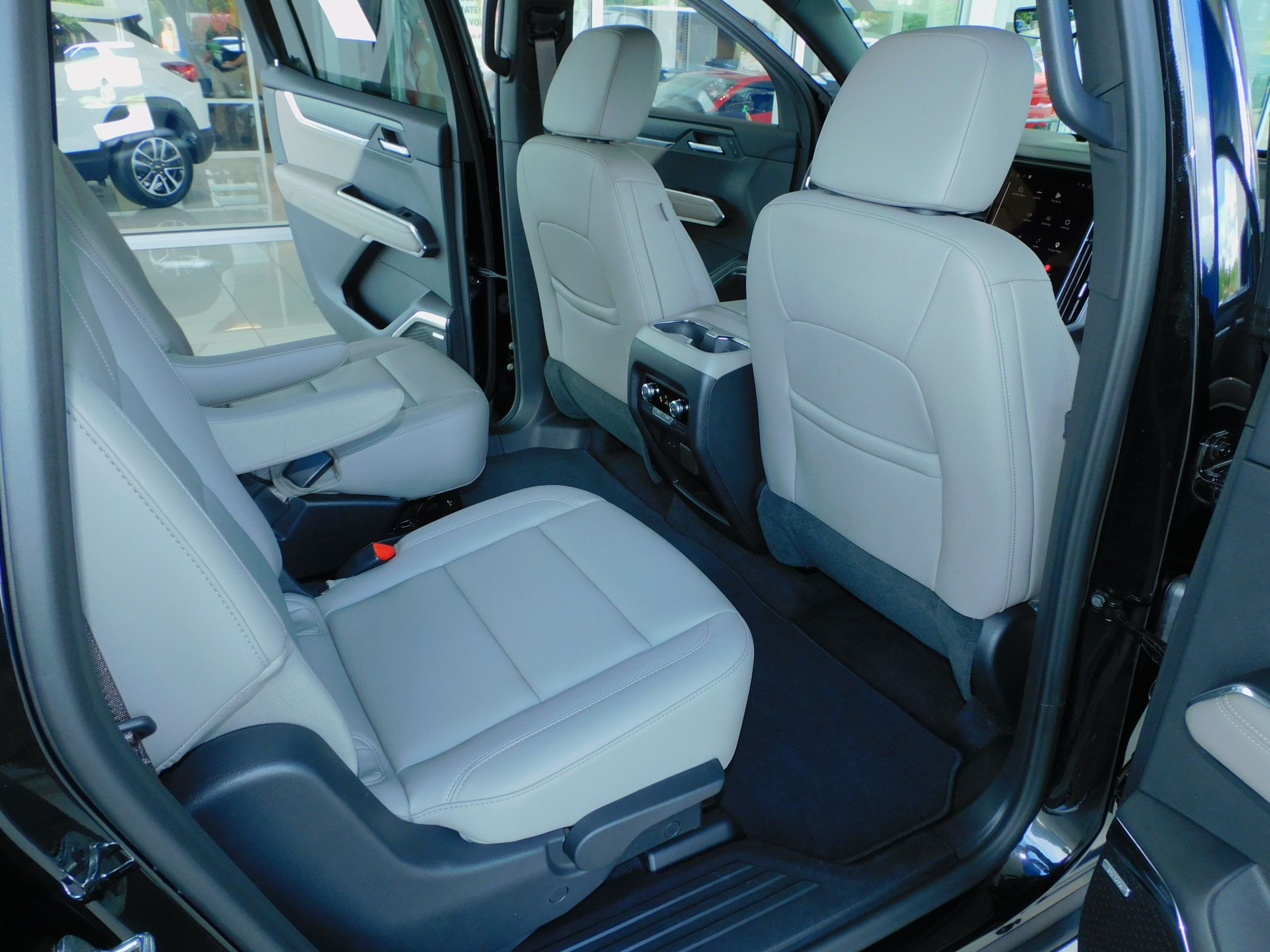 Used 2026 GMC Acadia FWD Elevation image 22