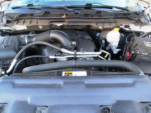 Used 2014 RAM 1500 Laramie image 20