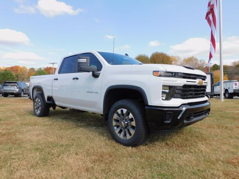New 2026 Chevrolet Silverado 2500 Custom image 10