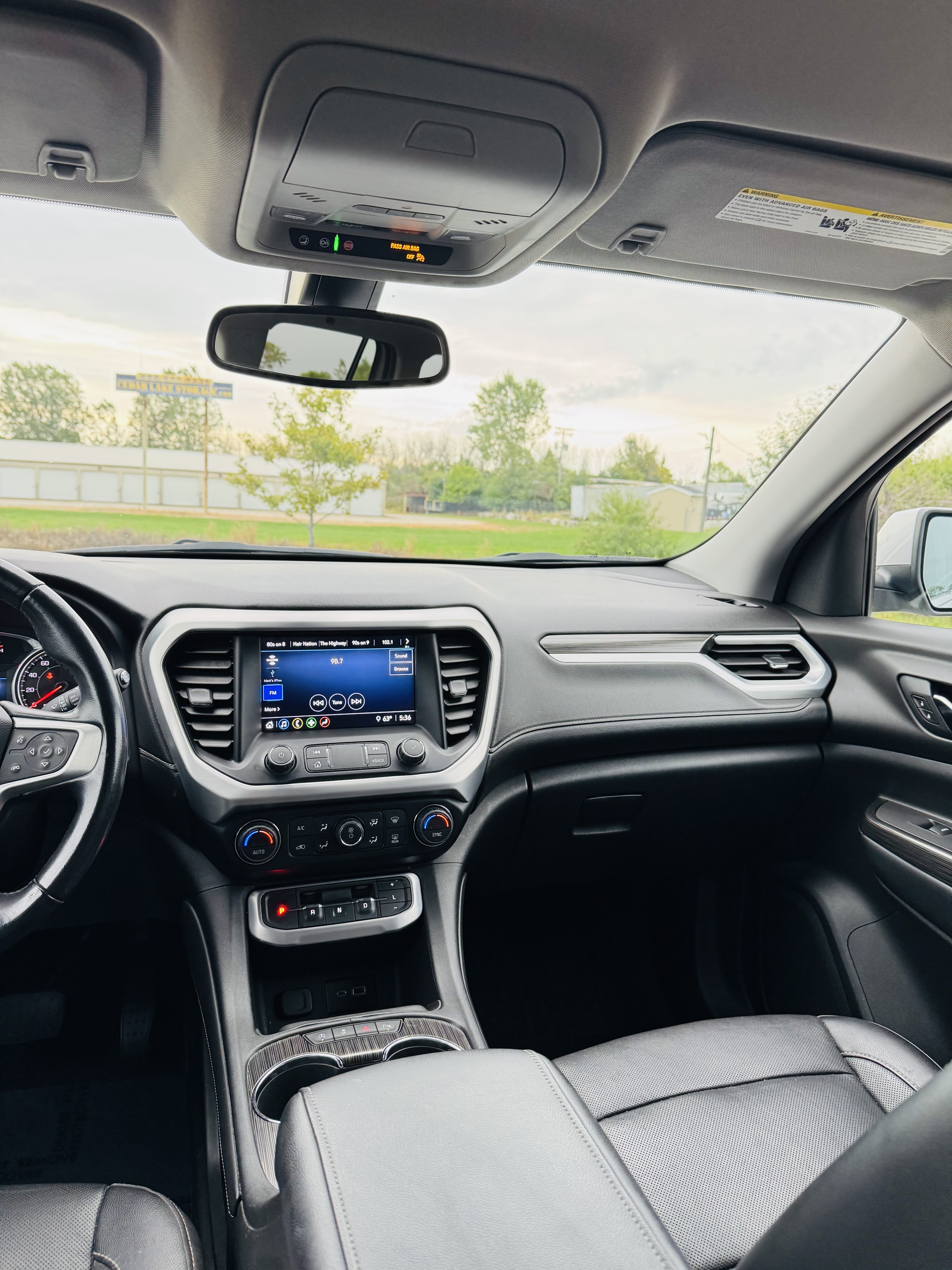Used 2020 GMC Acadia AWD SLT w/ SLT-1 image 10