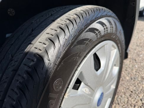 Used 2022 Ford Transit Connect XL image 20