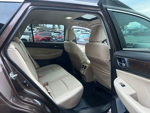 Used 2019 Subaru Outback 3.6R Limited image 15