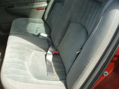 Used 2005 Buick Century Custom image 11