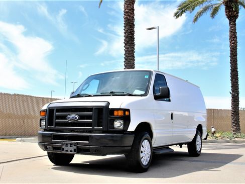 Used 2012 Ford E-150 and Econoline 150 image 6